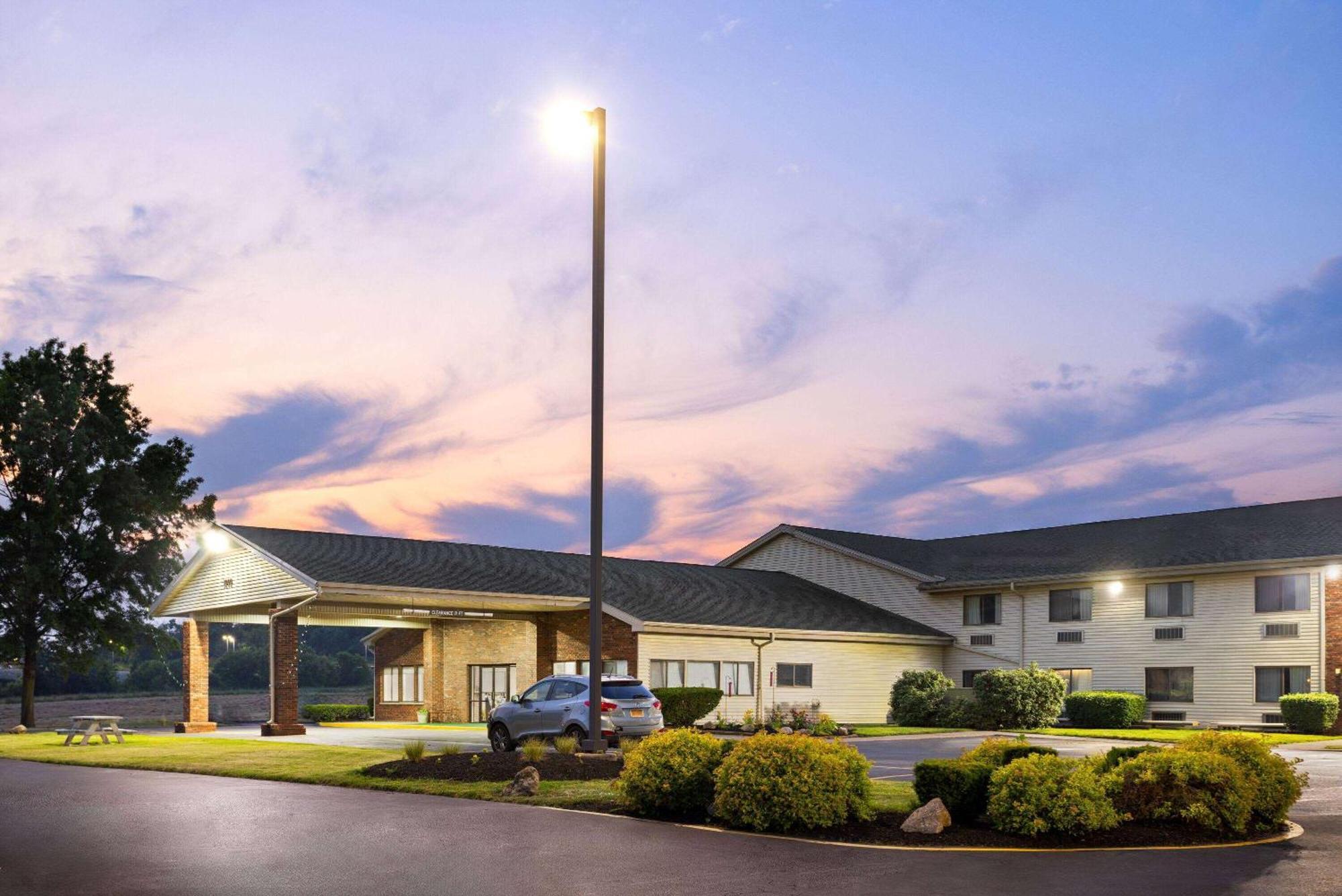 Super 8 by Wyndham Henrietta/Rochester Area Exterior foto
